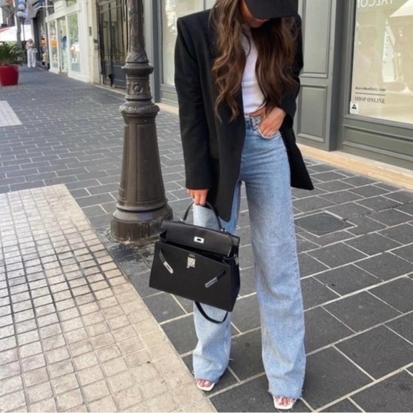 ZARA WIDE LEG FULL LENGTH LIGHT WASH JEANS SZ 10 - Picture 1 of 9